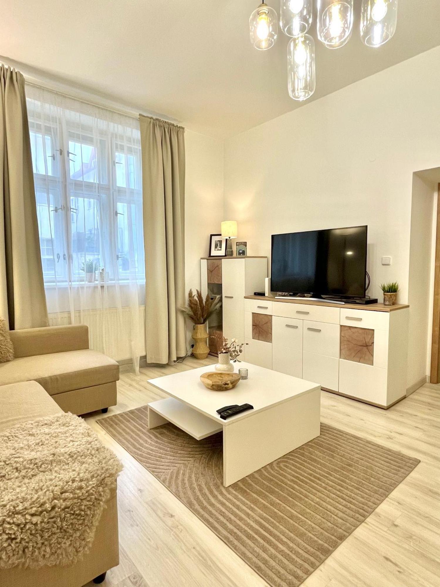 James Bond Apartment Old Town 布拉迪斯拉发 外观 照片